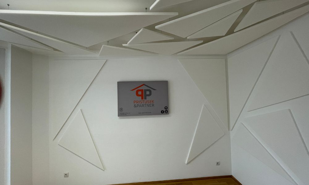 Pristusek-Besprechungsraum_2 Besprechungsraum Pristusek by Coustiq